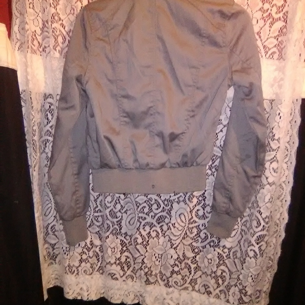Jacket - Picture 2 of 4